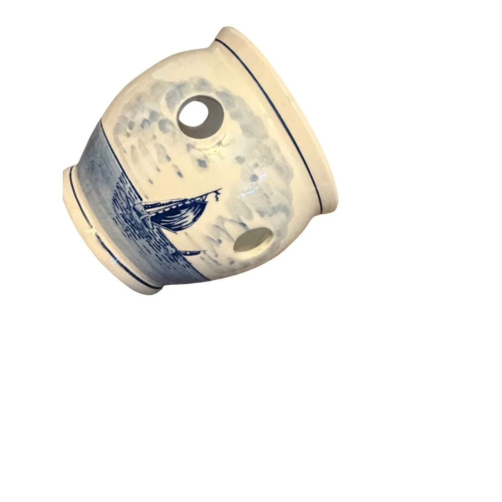 Delft holland hand